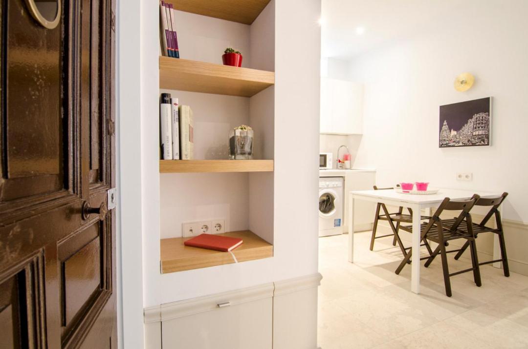 Valverde Apartment Madrid Exteriör bild